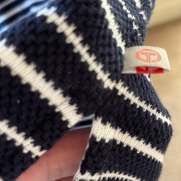 Talbots Women’s blue and white striped long sleeve tunic size large NWOT - Picture 3 of 5